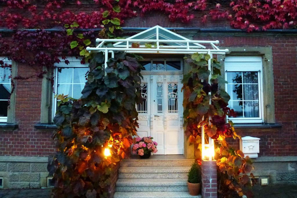Romantikzimmer Im Antiquariat Sonnschied Phòng bức ảnh