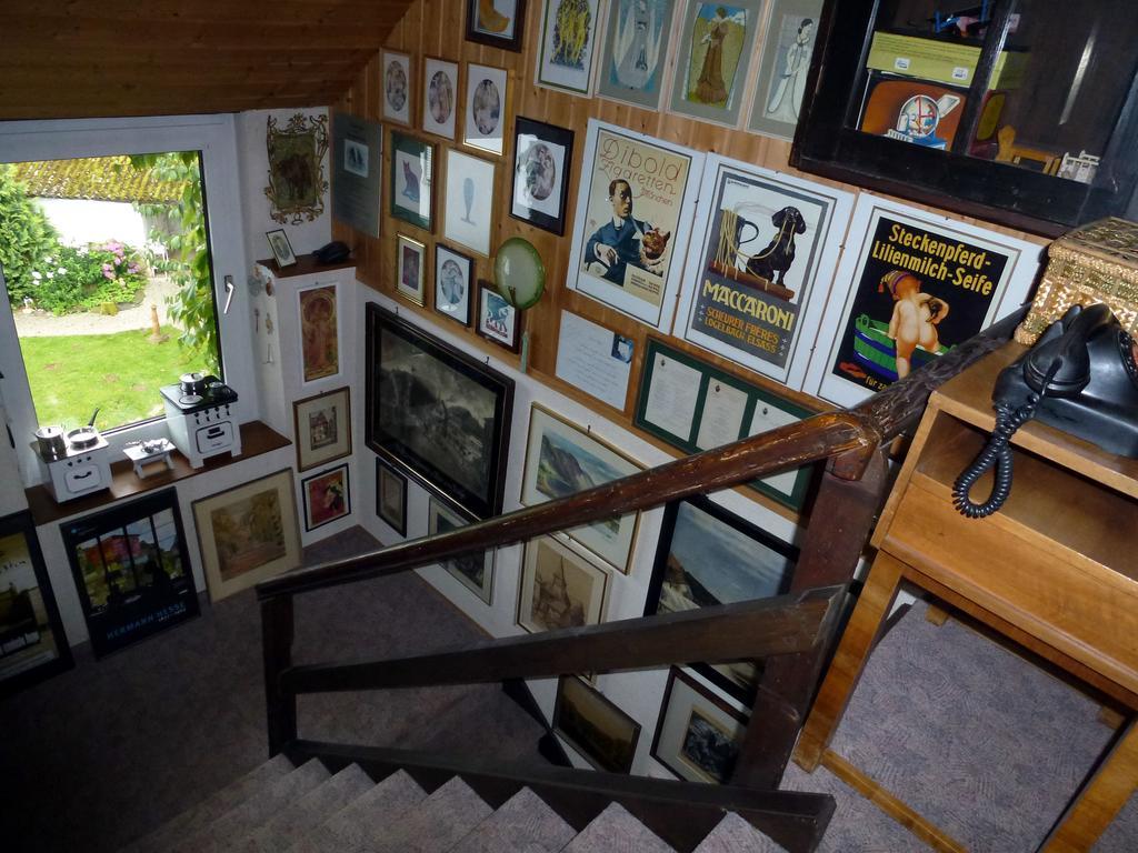 Romantikzimmer Im Antiquariat Sonnschied Ngoại thất bức ảnh